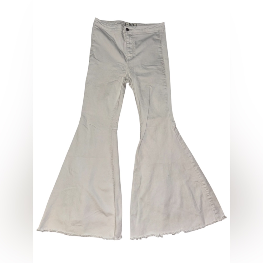 We the Free by Free People Just Float On Flare off-white Jeans - Picture 2 of 7